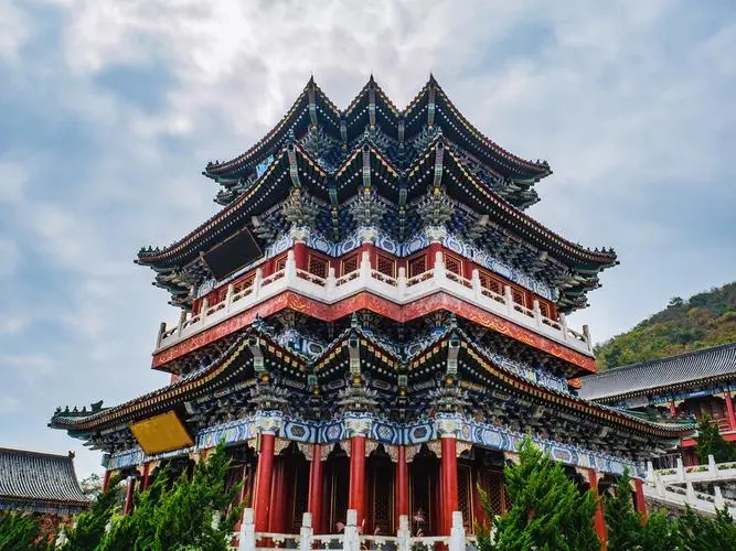 tianmen temple in zhangjiajie tour package.webp